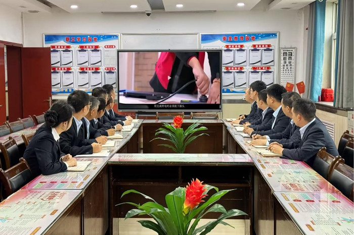 机运队配图1_副本.jpg
