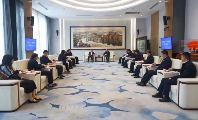 1792454823898851.jpeg 宜春市委书记蒋文定一行.jpg